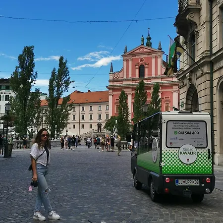 Family Nakiteya * Ljubljana