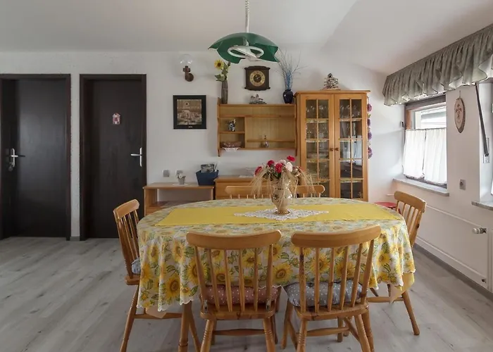 Family Nakiteya Appartement *